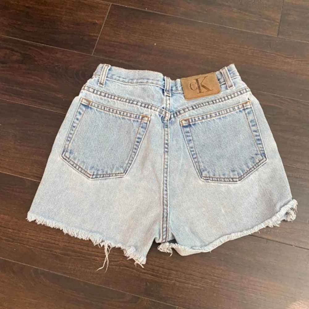 Vintage Calvin Klein shorts size 4